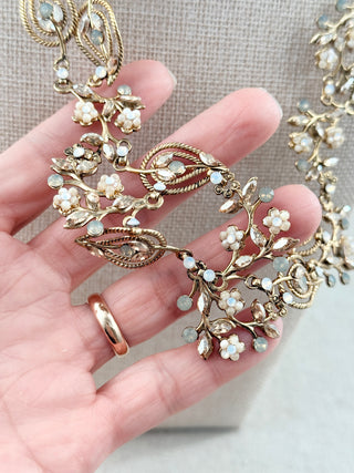 Maria Elena 3 piece set comb, necklace and earrings