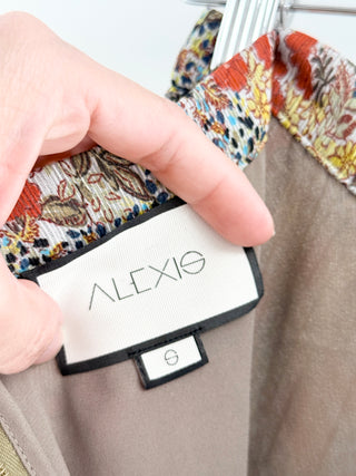 Alexis matching boho set blouse and pleated skirt, top M / bottom S