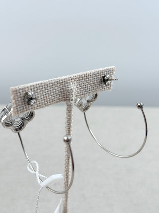 Louis Vuitton a la folie earrings hoops