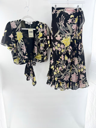 Diane von Furstenberg silk set wrap top and wrap skirt, S