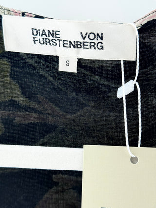 Diane von Furstenberg silk set wrap top and wrap skirt, S