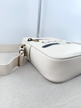 Gucci Authentic logo print leather messenger crossbody bag