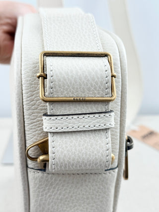 Gucci Authentic logo print leather messenger crossbody bag