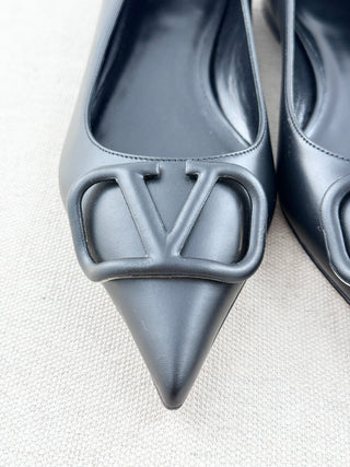 Valentino pointy toe logo flat shoes, 37