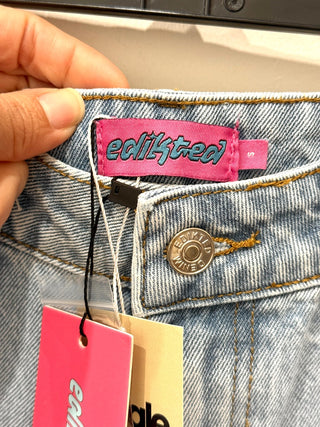 NWT Edikted Tomboy Low Rise Raw Hem Denim Jean Shorts Light Blue Women's Size S