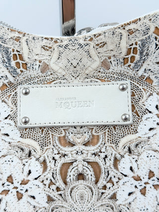 Alexander McQueen demanta clutch silk print leather