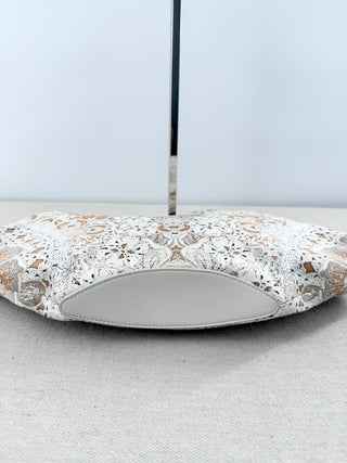 Alexander McQueen demanta clutch silk print leather