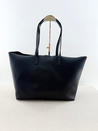 Saint Laurent shopping leather tote bag with YSL charm