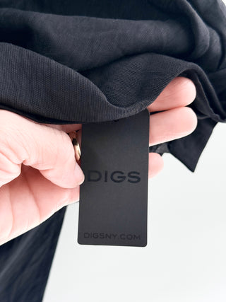 Digs sleeveless asymmetrical top, one size
