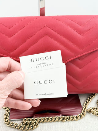 Gucci leather marmont GG wallet on the chain bag