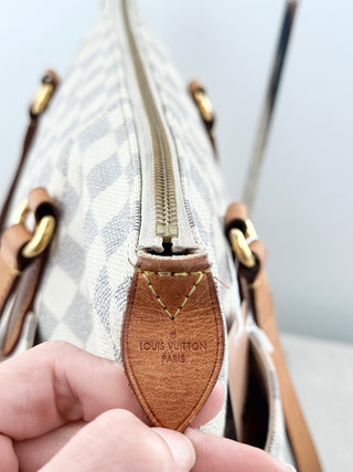 Louis Vuitton damier azul tore bag with zipper
