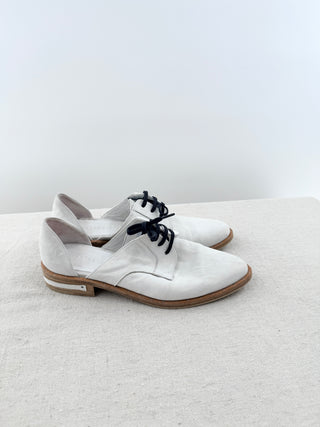 Freda Salvador soft leather cut out oxford shoes, 6.5