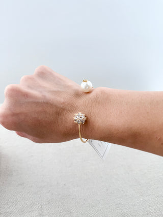 Carolina Herrera bouquet jasmine bracelet