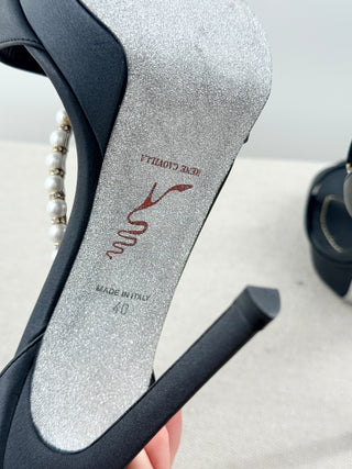 NWT Rene Caovilla Bead & Bow T-Strap Platform Sandals Black Women's Size EU 40