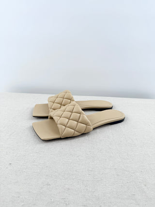 Bottega Veneta padded flat sandals, 39.5