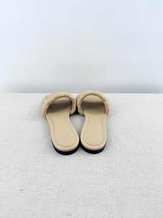 Bottega Veneta padded flat sandals, 39.5