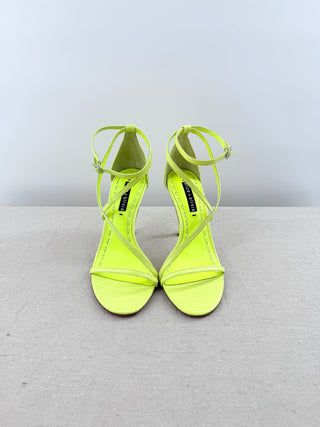 NWT Alice + Olivia Deidra Leather Strappy Heeled Sandals Citron Womens Size US 8