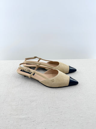 Chanel slingback suede and patent leather CC kitten heel sandals, 37