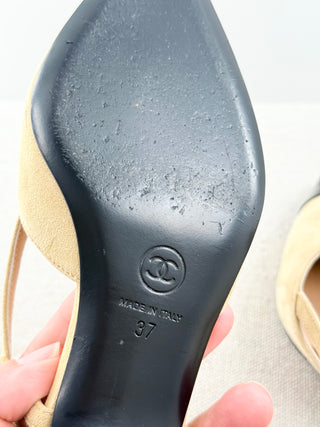 Chanel slingback suede and patent leather CC kitten heel sandals, 37