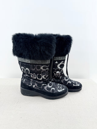 Coach Lizzie Faux Fur Trim Quilted Monogram Snow Winter Boots Black Silver 8.5