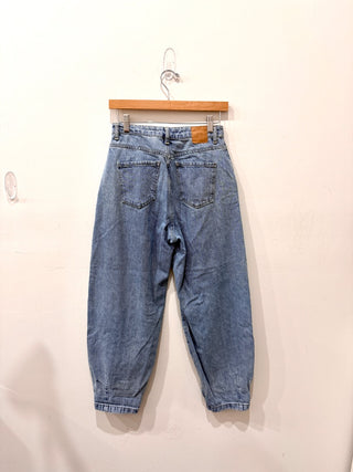 Zara High Waisted Medium Wash Denim Barrel Ankle Jeans Blue Women's Size 2