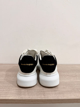 Alexander McQueen Leather Chunky Sole Low Top Training Sneakers White/Black 35.5