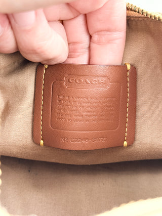 Coach swinger bag in  monogram