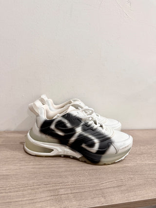 Givenchy Chito Edition GIV 1 Graphic Chunky Sole Basketball Sneakers White EU 36