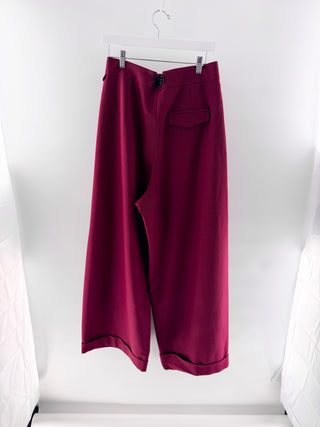Closed Tailored trousers with cuffed hems & signature logo pin at back, 29