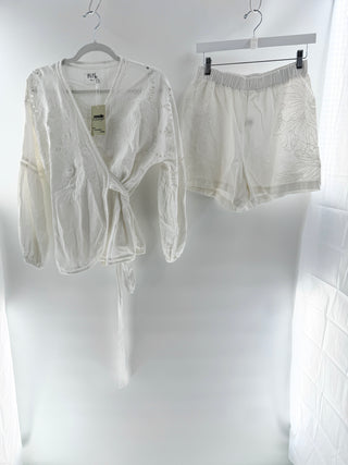 irupe White embroidered cotton wrap set, XS/S