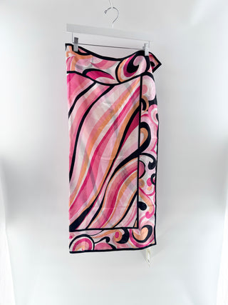 Oscar de la Renta 100% silk pattern scarf