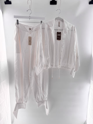 Adriana Fernandez Blouse & pleated pants set, M / S