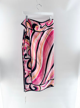 Oscar de la Renta 100% silk pattern scarf