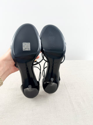 Saint Laurent cassandra 100 patent leather sandals, 39