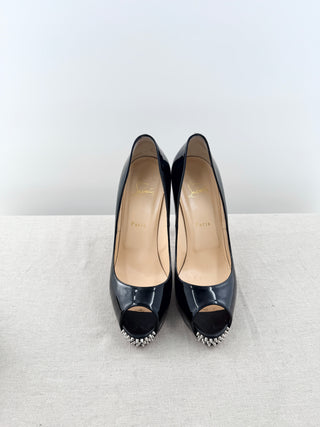 Christian Louboutin patent leather platform very prive 120 peep toe pumps with spikes, 40