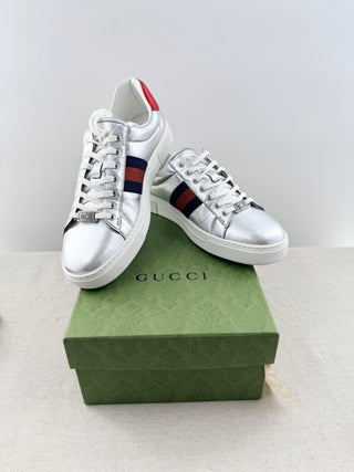 Gucci leather metallic sneakers with contrast trim, 39
