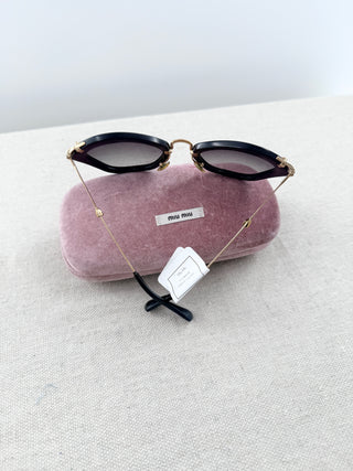 Miu Mu SMU 10N sunglasses