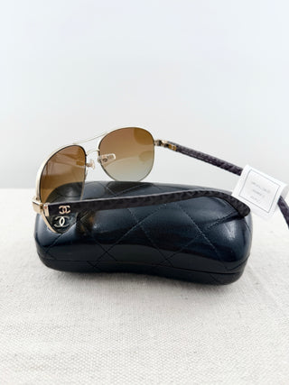 Chanel aviator sunglasses with leather temples 4204 - Q