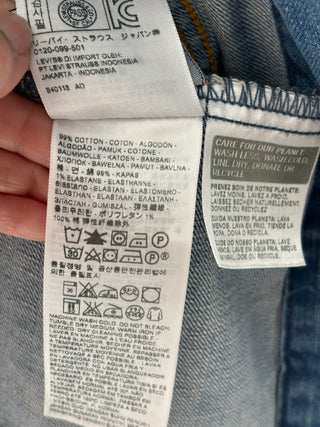 Levi's denim jacket with embroidery, L