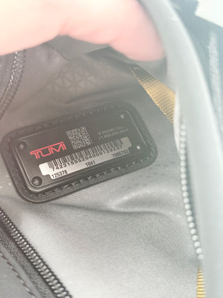 Tumi bozeman tahoe sling bag nylon