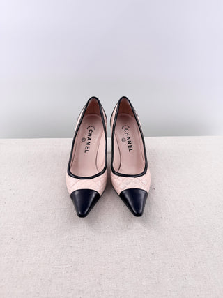Chanel quilted leather pointy toe pumps, 36.5