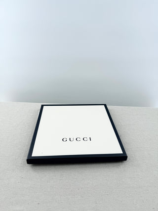 Gucci 100% silk print scarf 90 cm x 90 cm