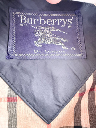 Burberry trench coat with removable layer, L