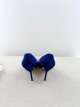 Manolo Blahnik pointy heel suede pumps, 40
