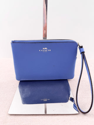 Coach small leather pouch
