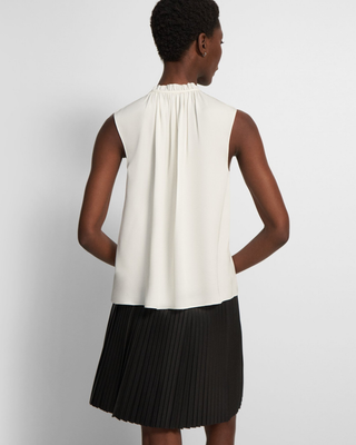 NWT Theory 100% Silk Georgette Tie Neck Shell Blouse Top Cream Women's Large
