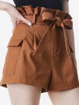 NWT Alice + Olivia Laurine High Rise Paperbag Cargo Shorts Camel Brown Women's 4