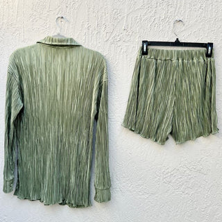 Unbranded Long Sleeve Pleated Shirt & High Waist Shorts Set Green Women's Small