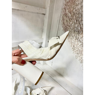 Christian Dior Conquest Patent Calfskin Pointed Toe Pumps White Women's 38 / 7.5