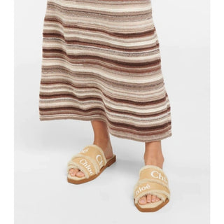 NWT Chloe Woody Shearling Logo Print Slip On Flat Slipper Soft Tan Women's 35/5